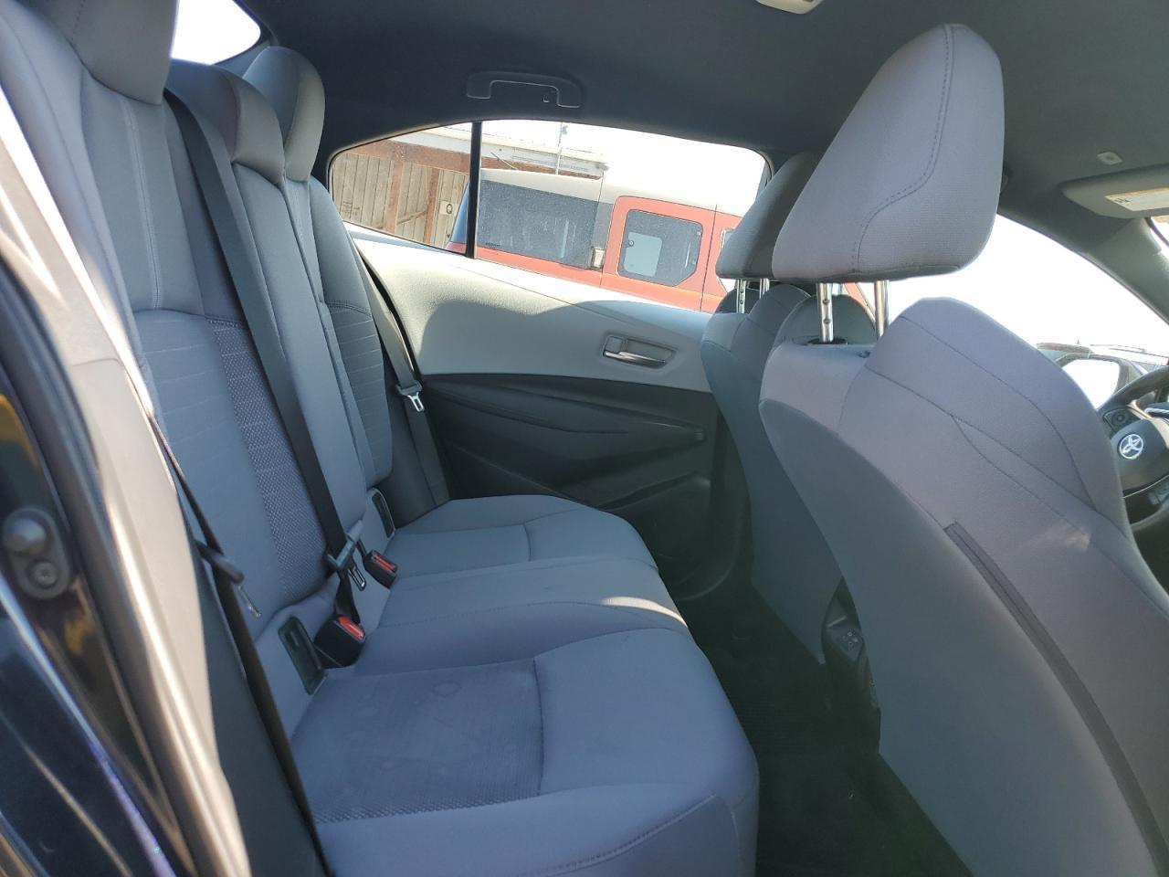 2004 TOYOTA COROLLA