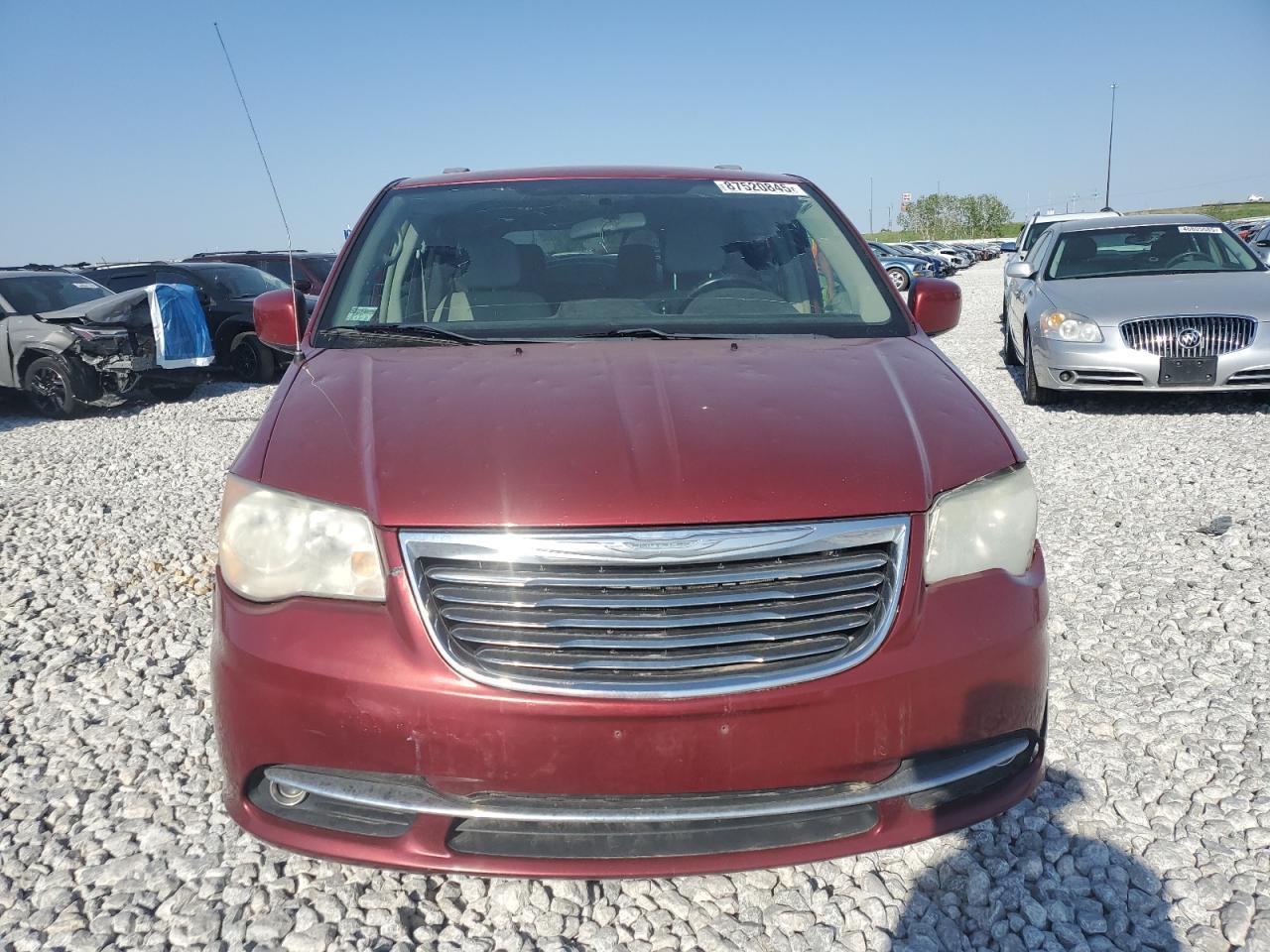 2011 CHRYSLER Town & Country