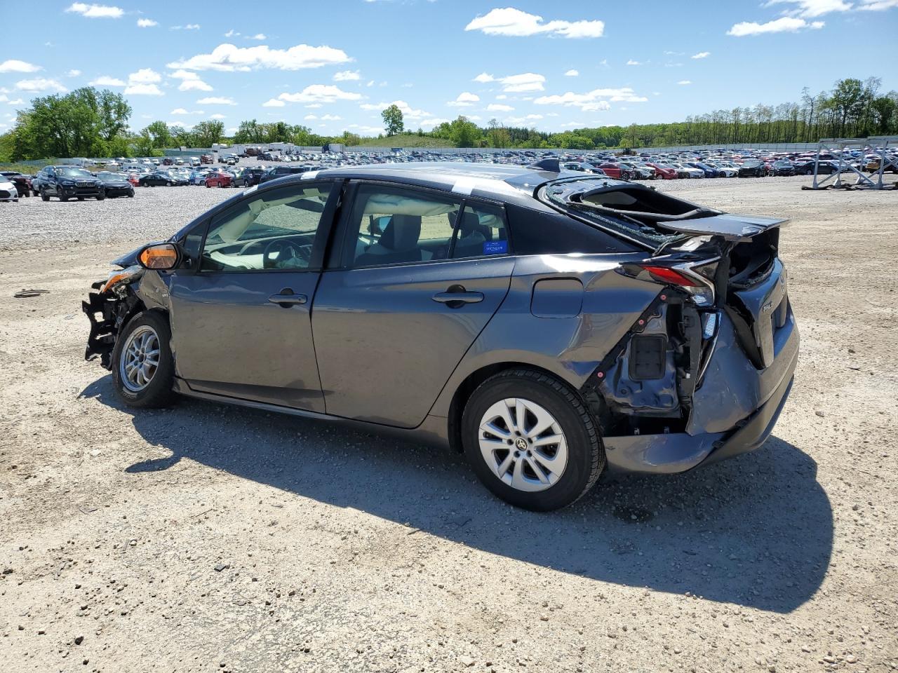 2016 TOYOTA PRIUS