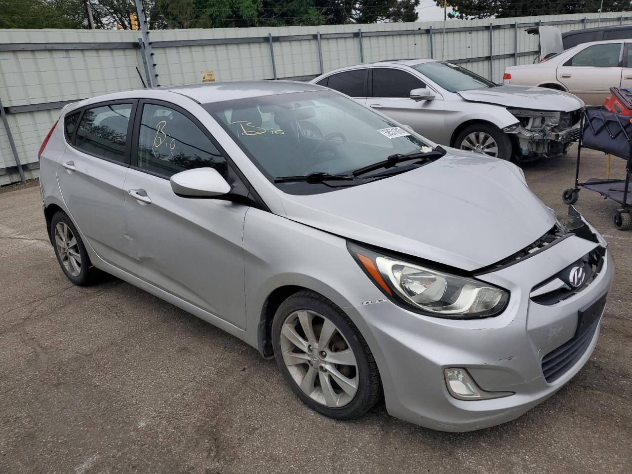 2012 HYUNDAI ACCENT