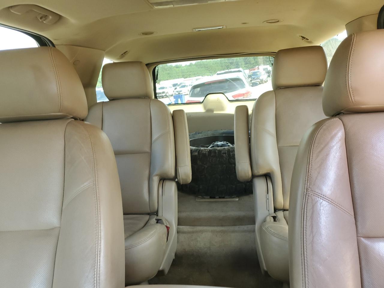 2011 CHEVROLET Tahoe