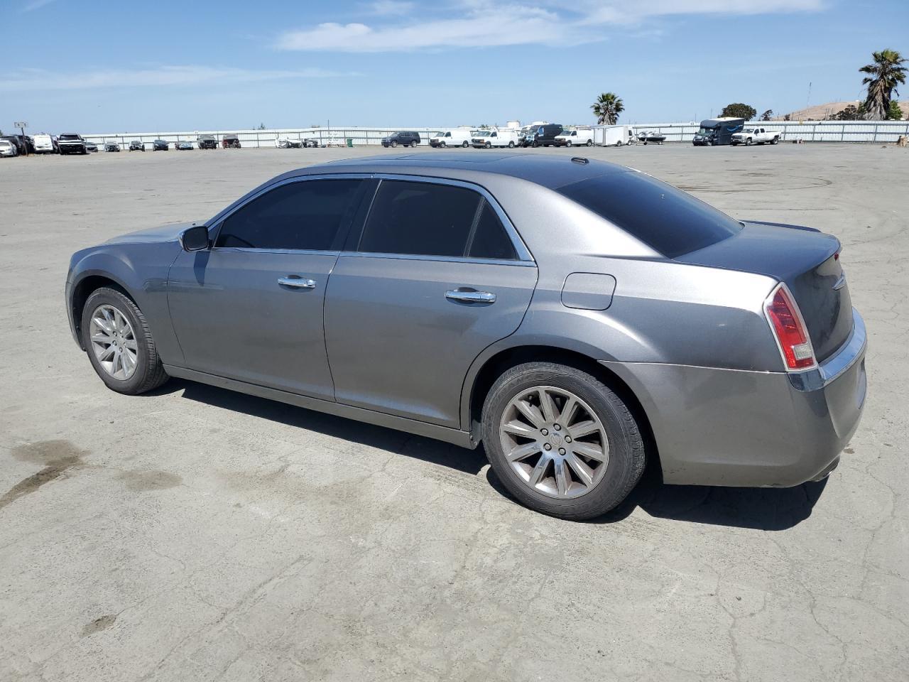 2011 CHRYSLER 300