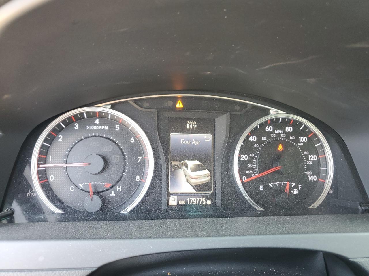 2016 TOYOTA CAMRY