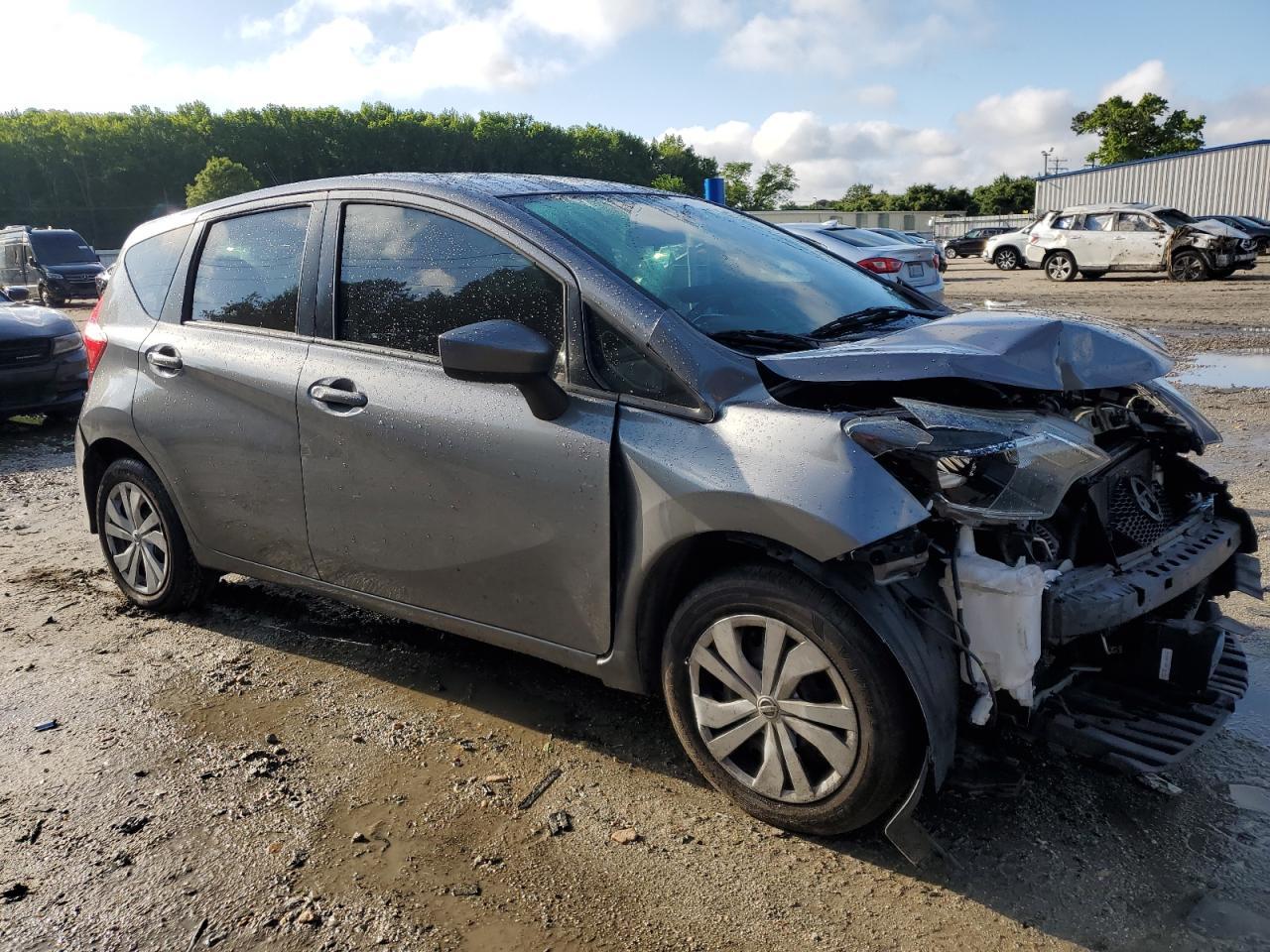 2018 NISSAN VERSA