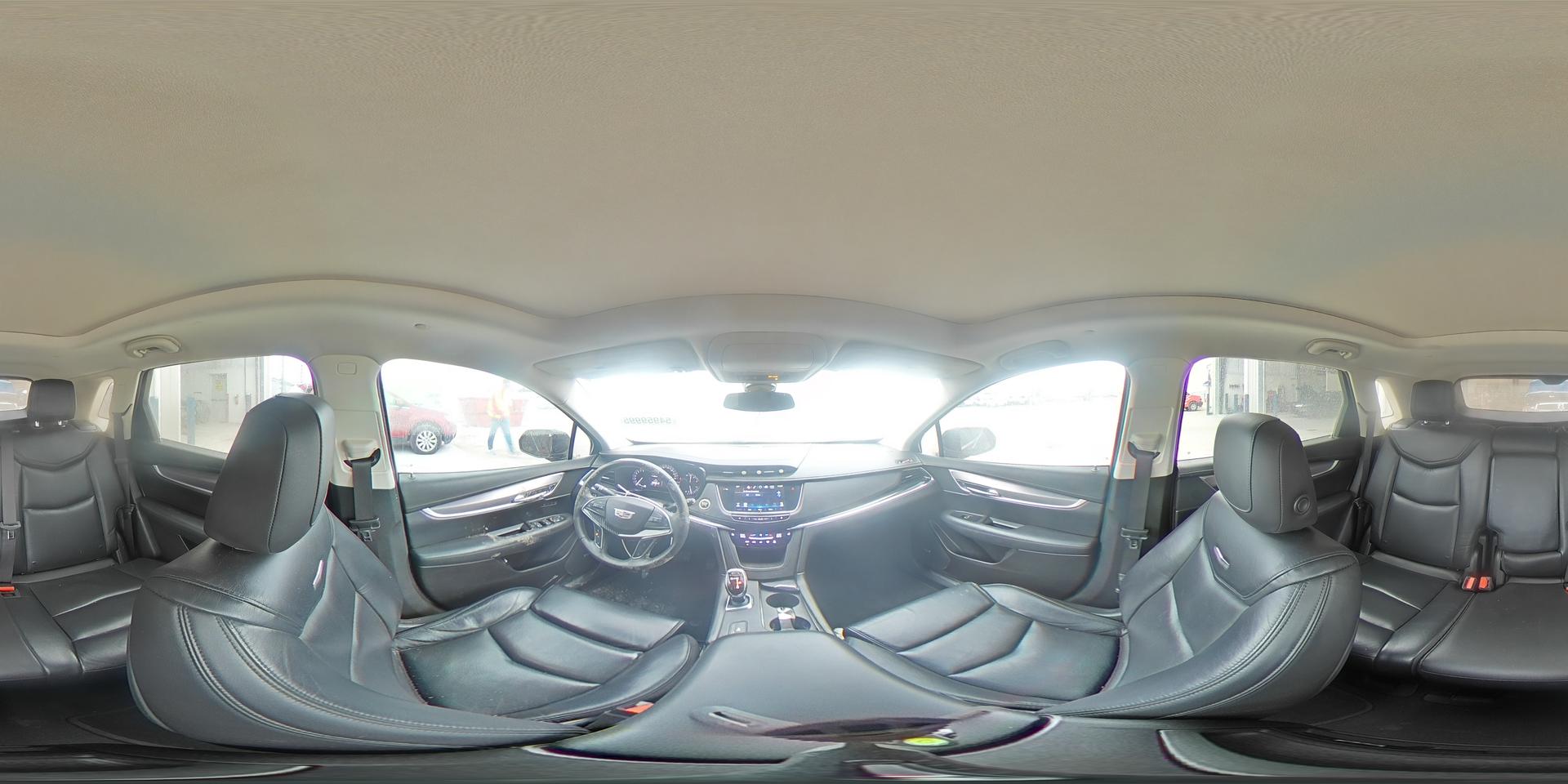 2017 CADILLAC XT5