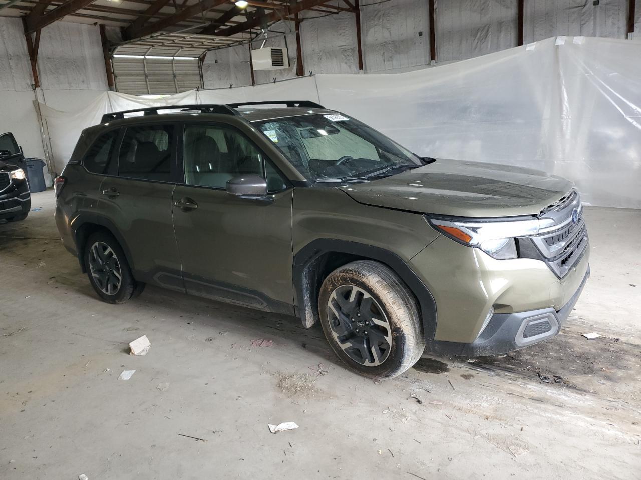 2025 SUBARU FORESTER