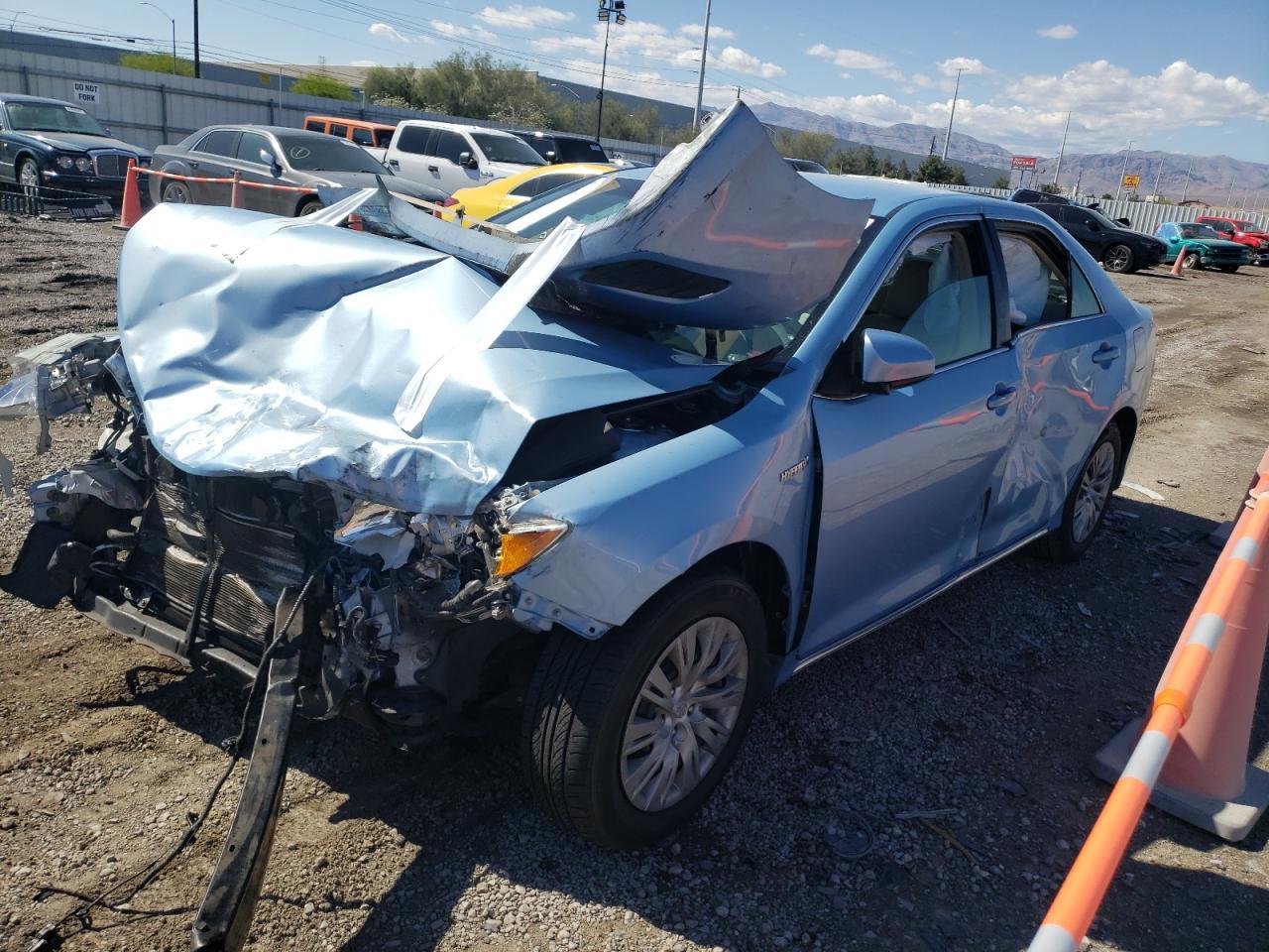 2013 TOYOTA CAMRY