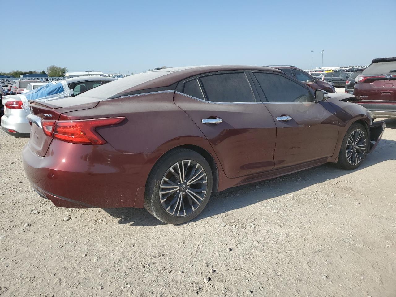 2017 NISSAN Maxima