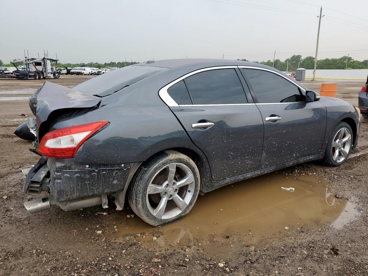 2009 NISSAN Maxima