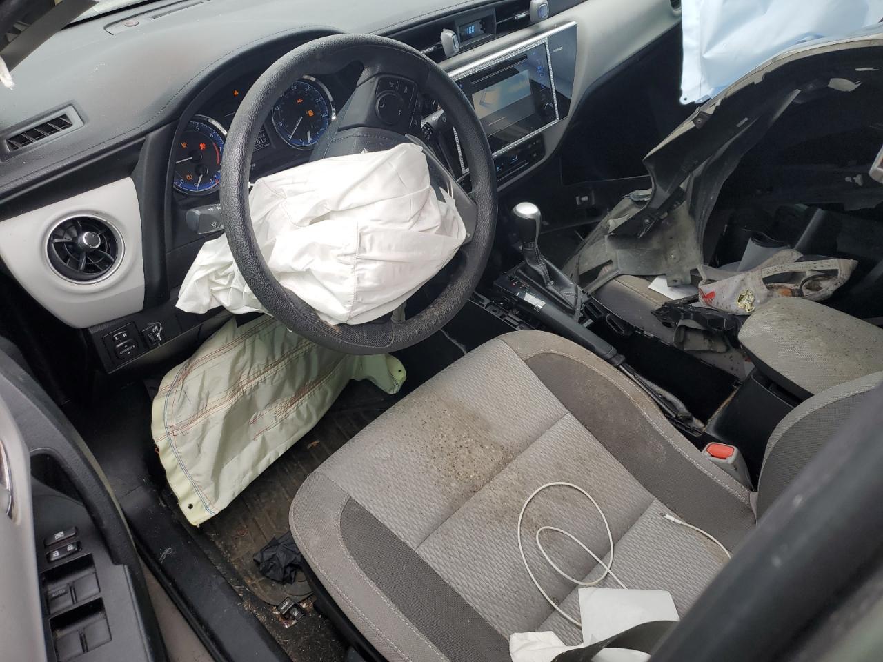 2017 TOYOTA COROLLA