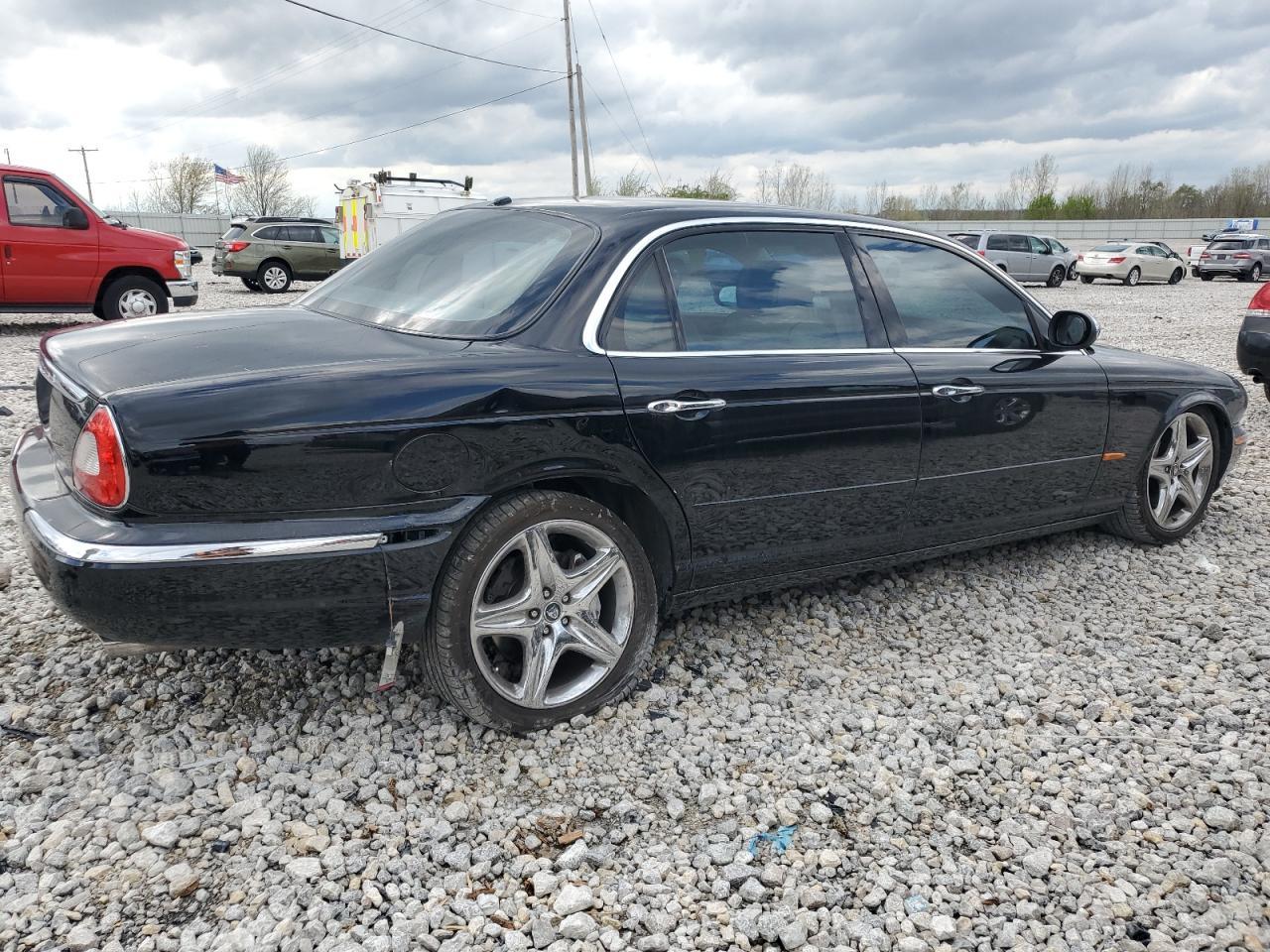 2005 JAGUAR Xj-Series