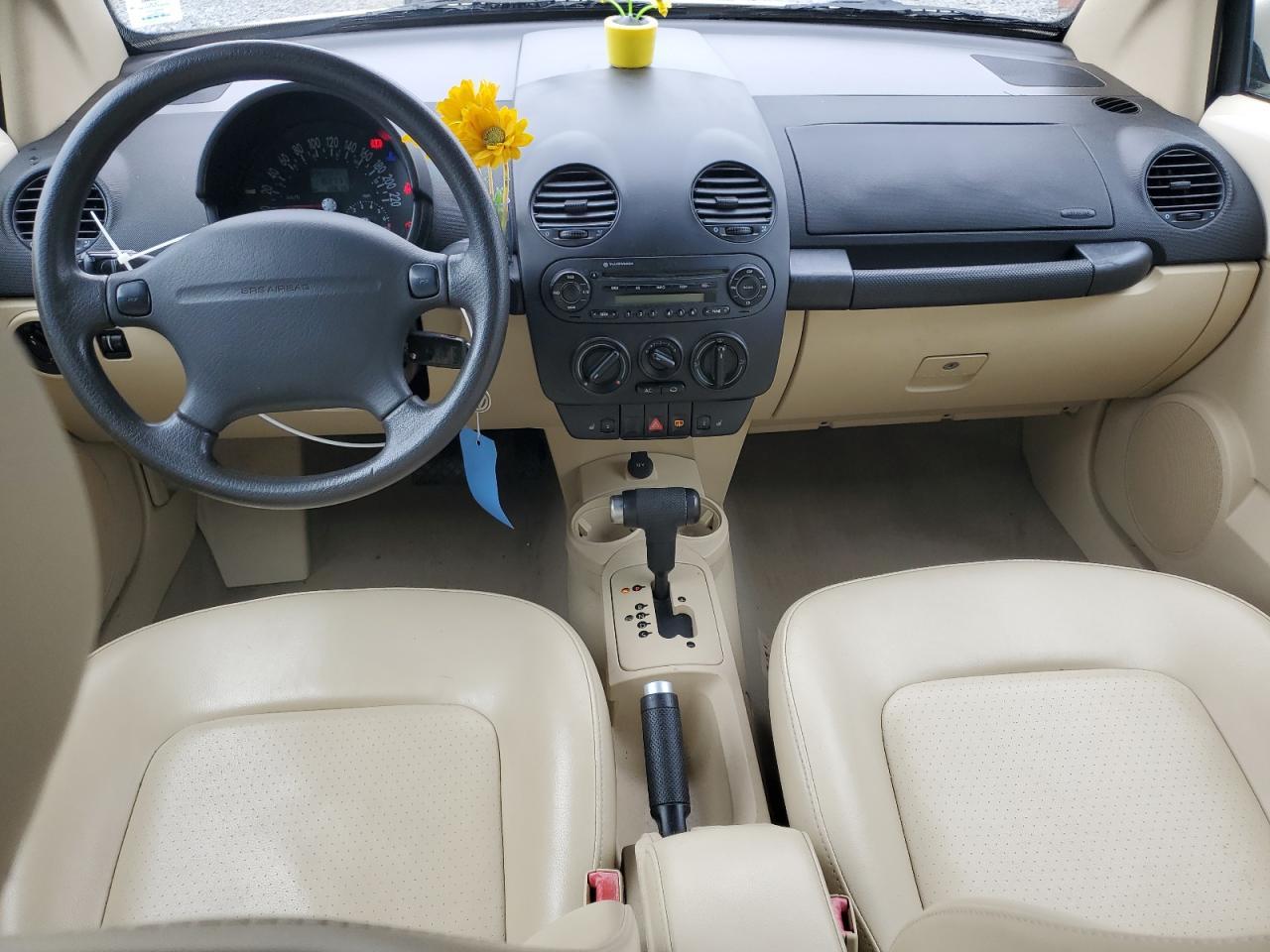 2005 VOLKSWAGEN Beetle