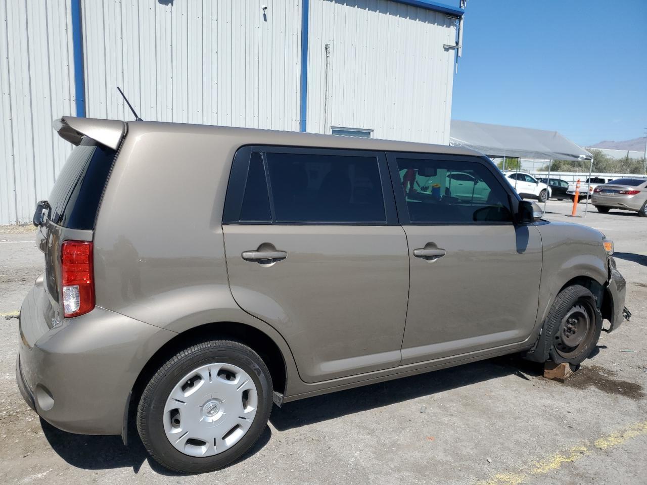 2014 TOYOTA SCION