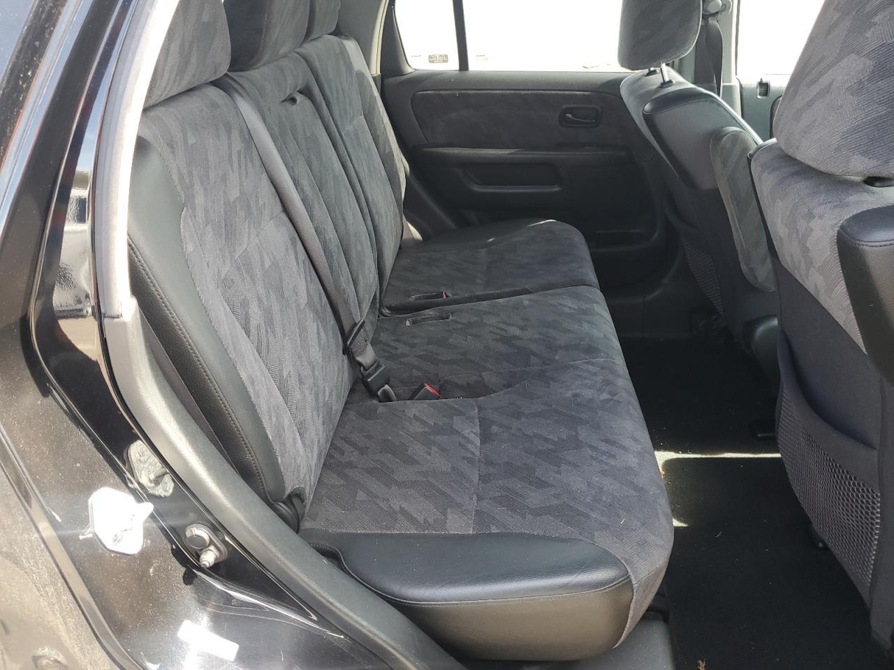 2004 HONDA CR-V