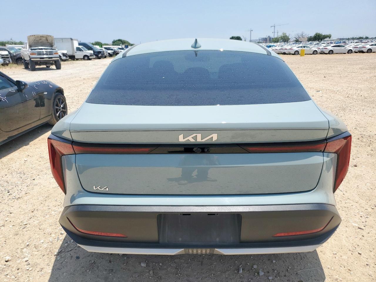 2025 KIA K4