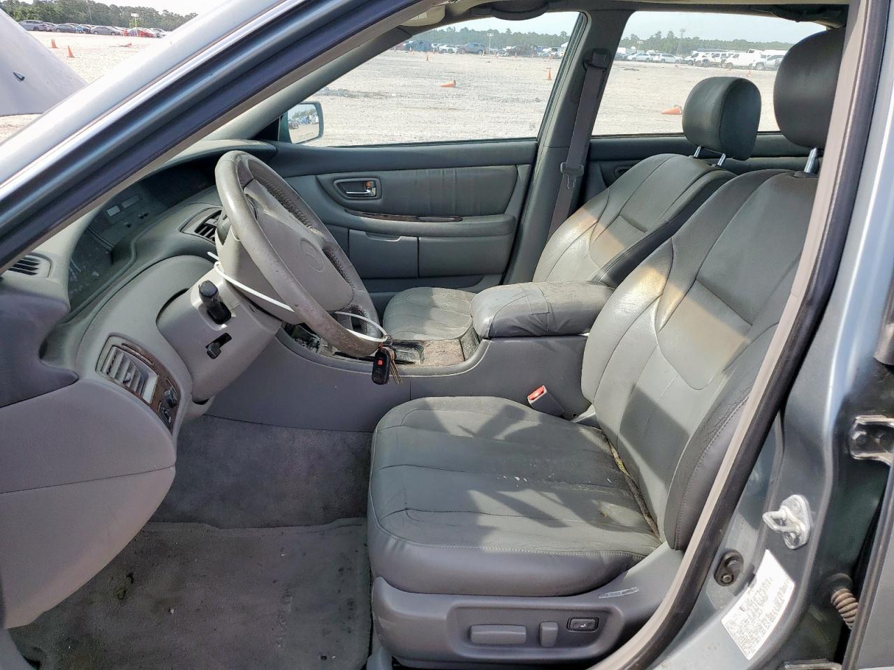 2000 TOYOTA Avalon