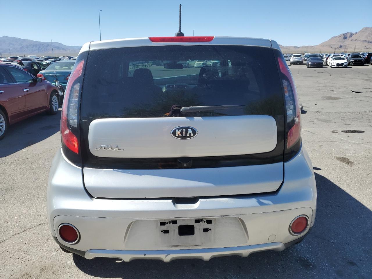 2017 KIA SOUL