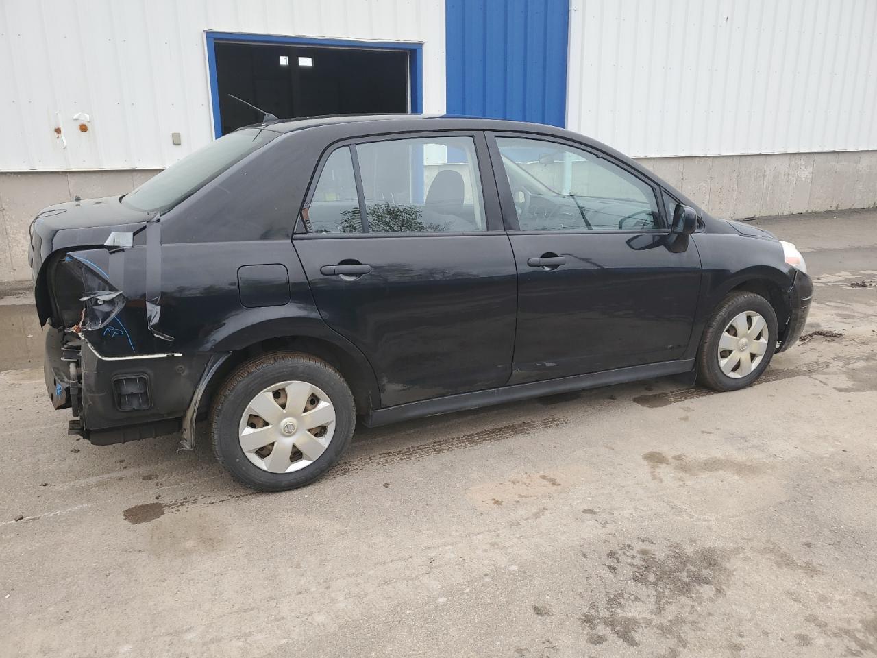 2009 NISSAN VERSA
