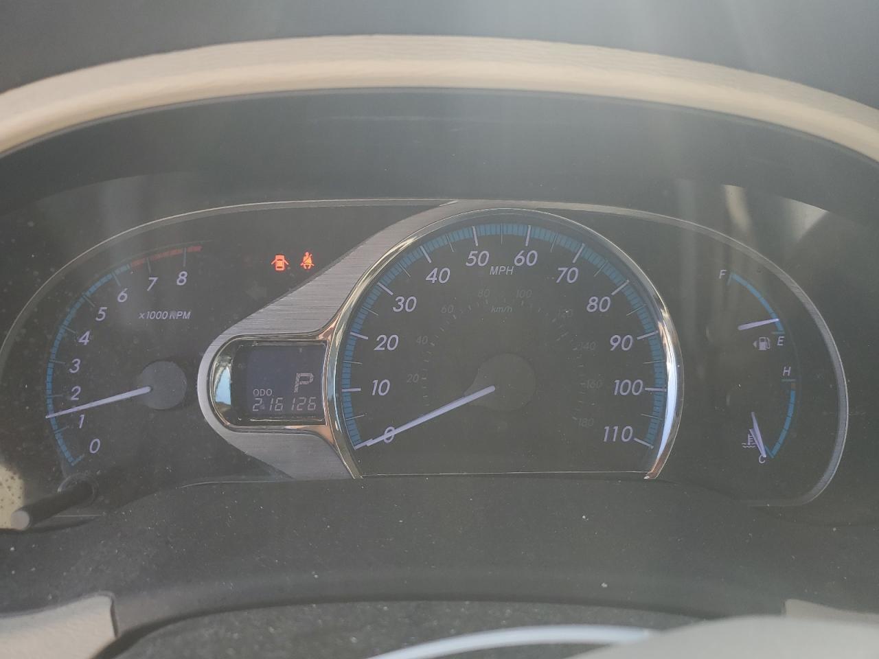 2012 TOYOTA SIENNA