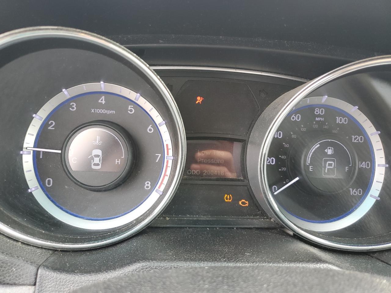 2011 HYUNDAI SONATA