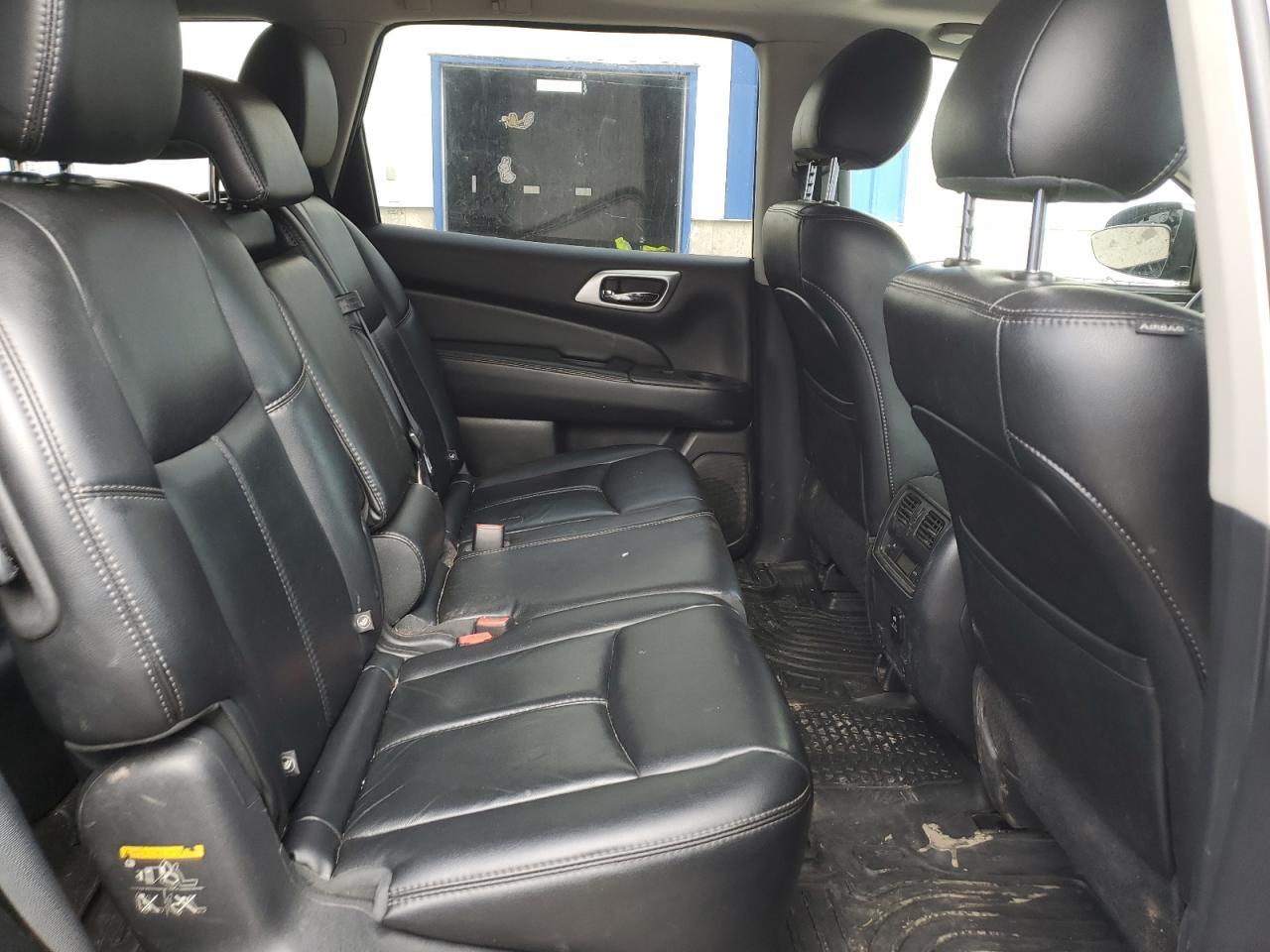 2016 NISSAN PATHFINDER