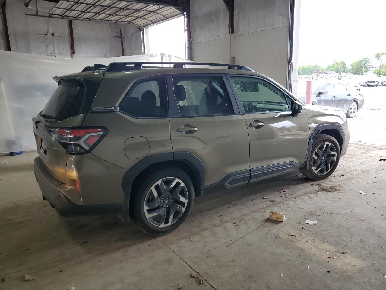 2025 SUBARU FORESTER