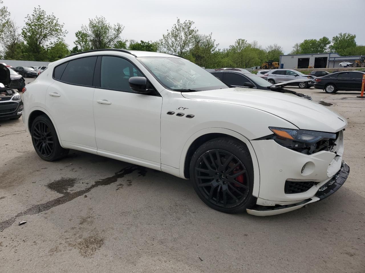 2022 MASERATI Levante