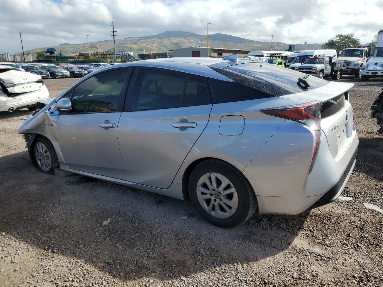 2017 TOYOTA PRIUS