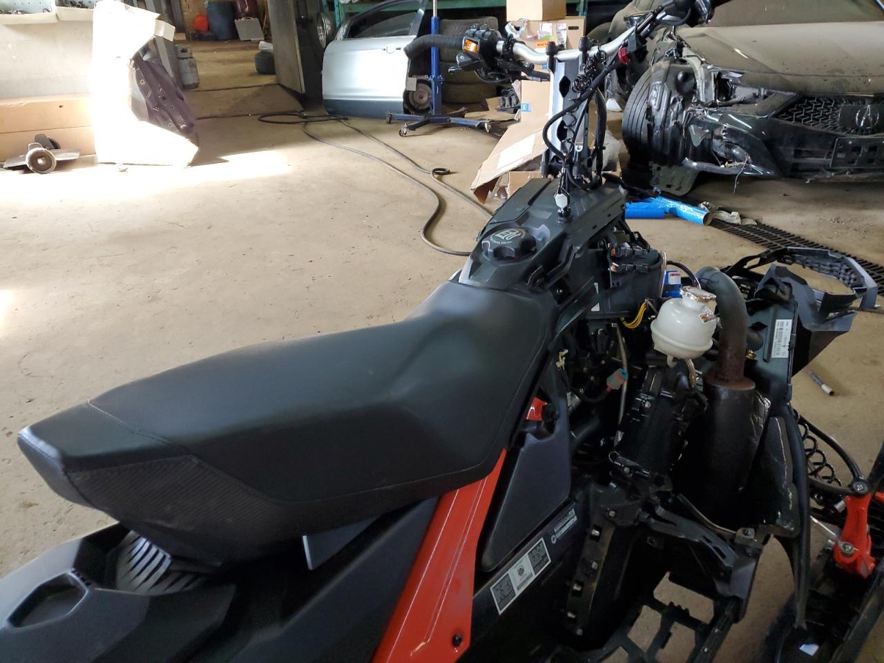 2021 SKI-DOO Backcountr