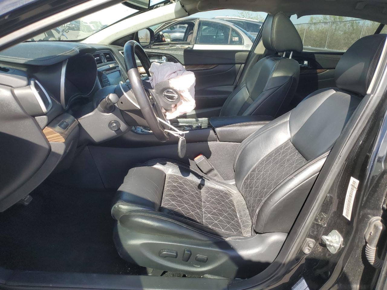 2016 NISSAN Maxima