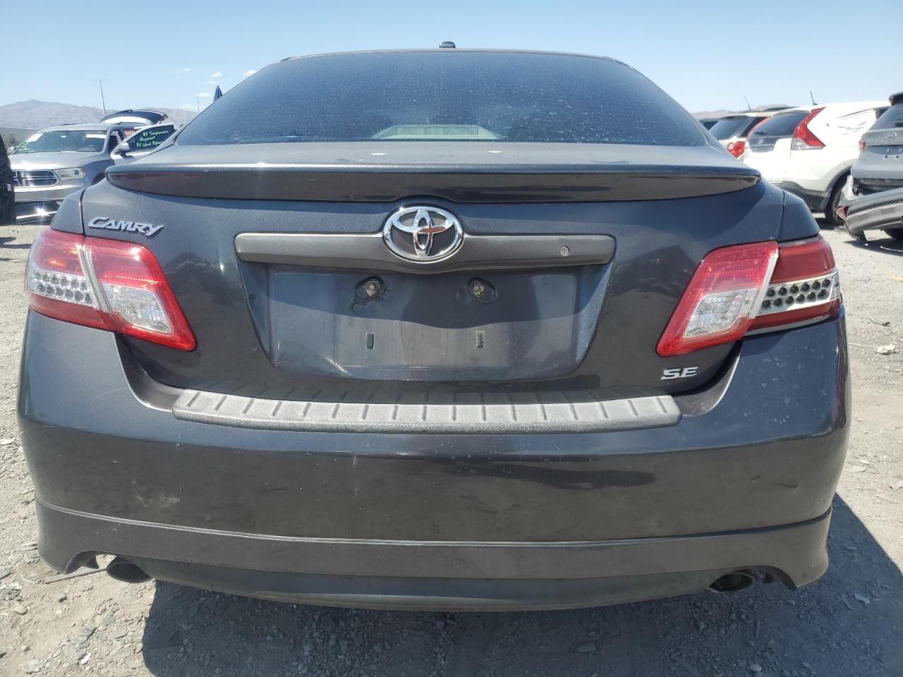 2011 TOYOTA CAMRY