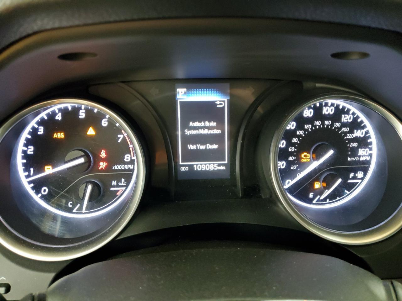 2018 TOYOTA CAMRY