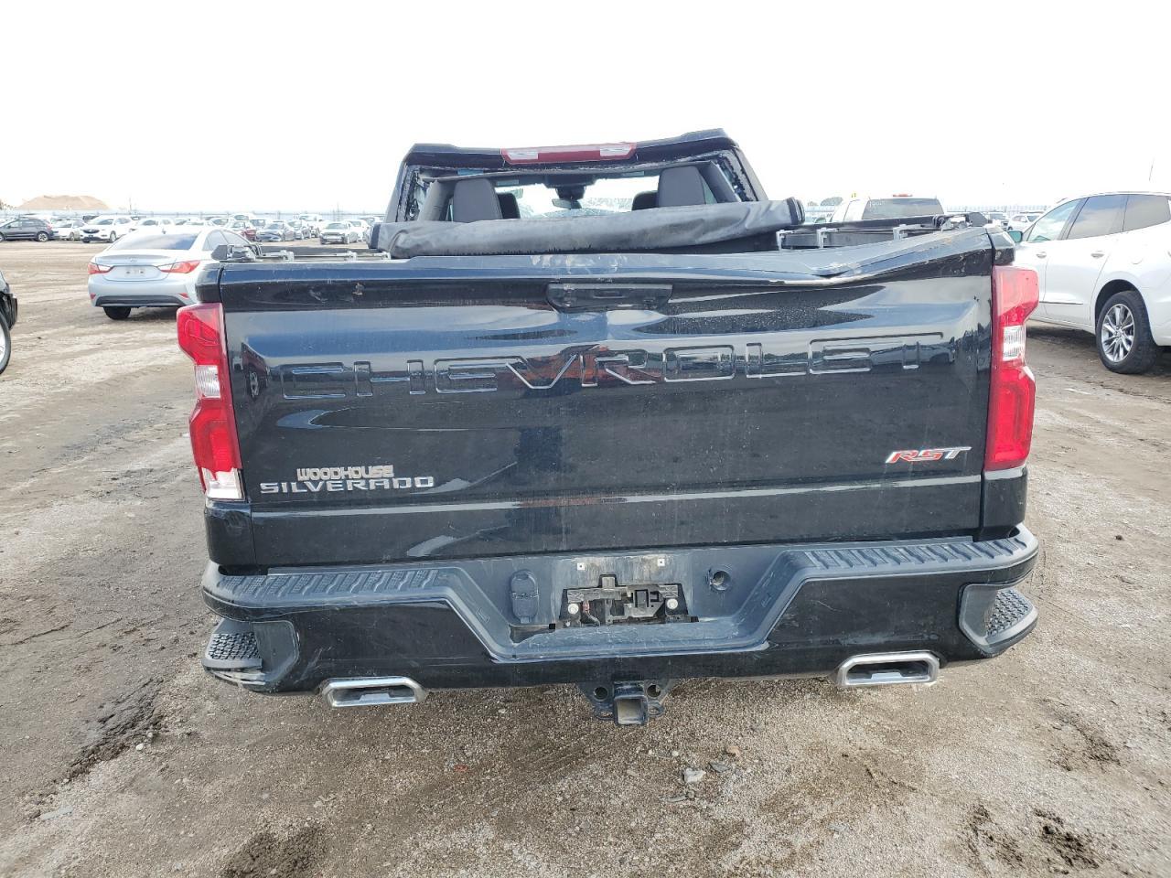 2023 CHEVROLET Silverado