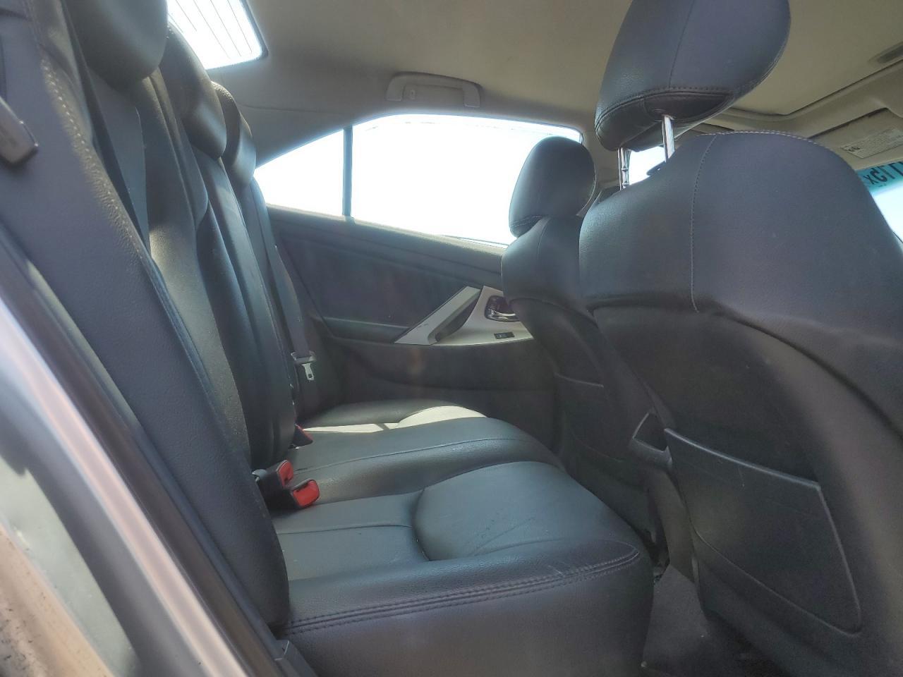 2011 TOYOTA CAMRY
