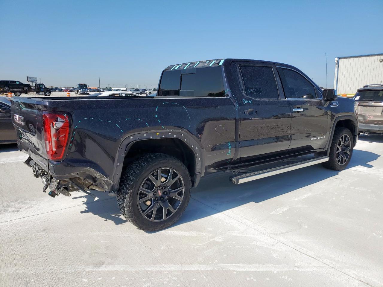 2023 GMC Sierra
