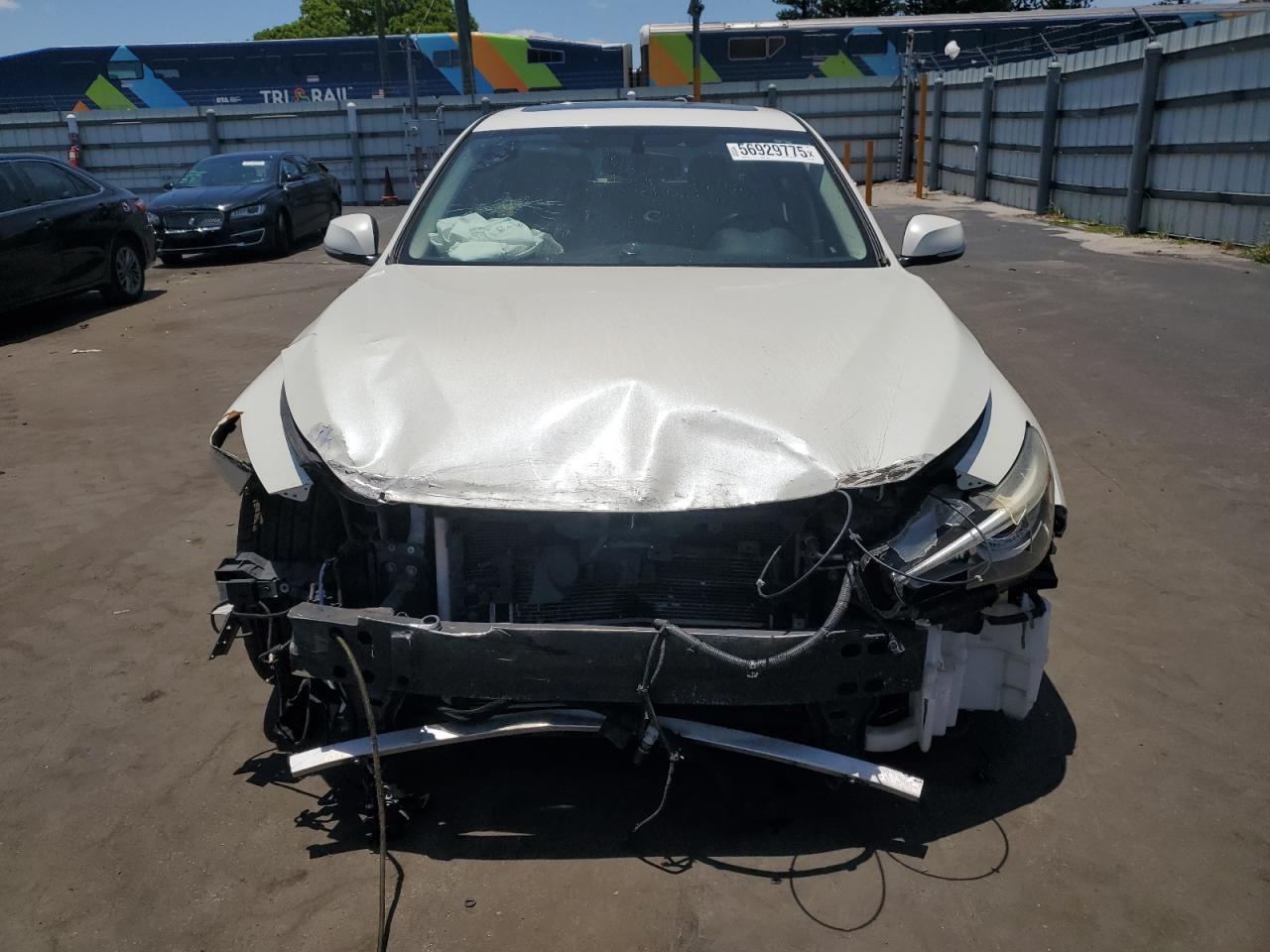 2016 INFINITI Q50