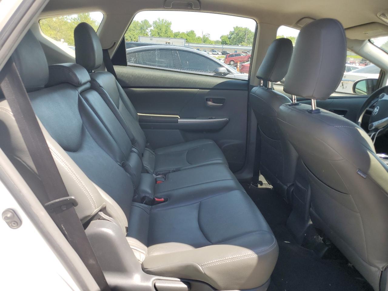 2012 TOYOTA PRIUS V
