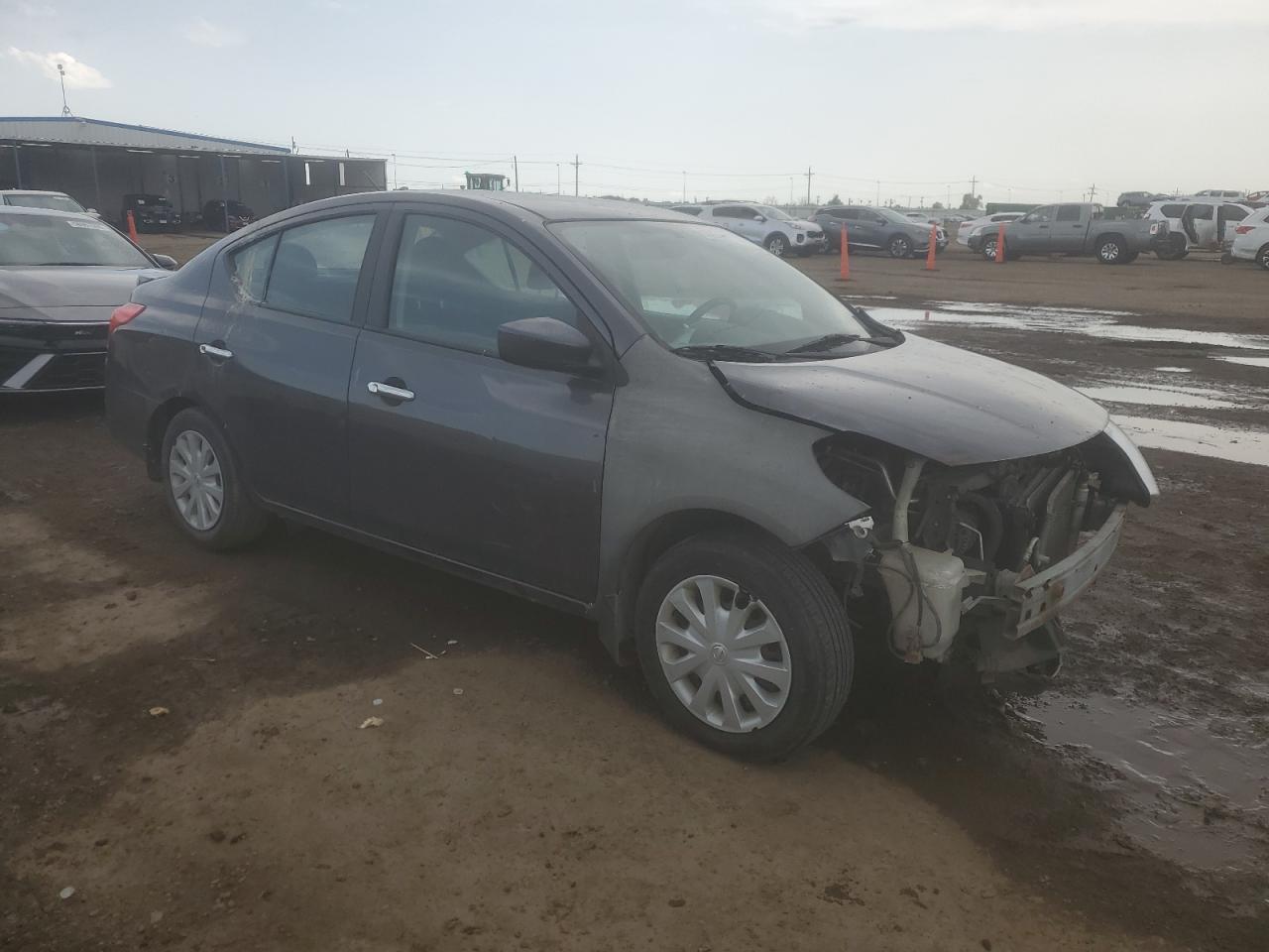 2015 NISSAN VERSA