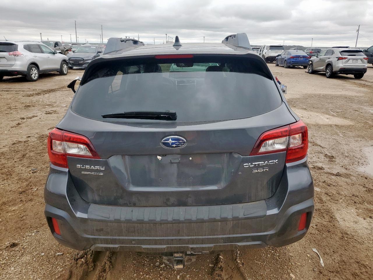 2018 SUBARU Outback