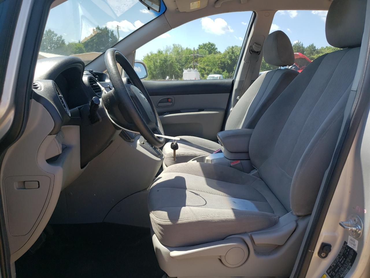2008 KIA RONDO