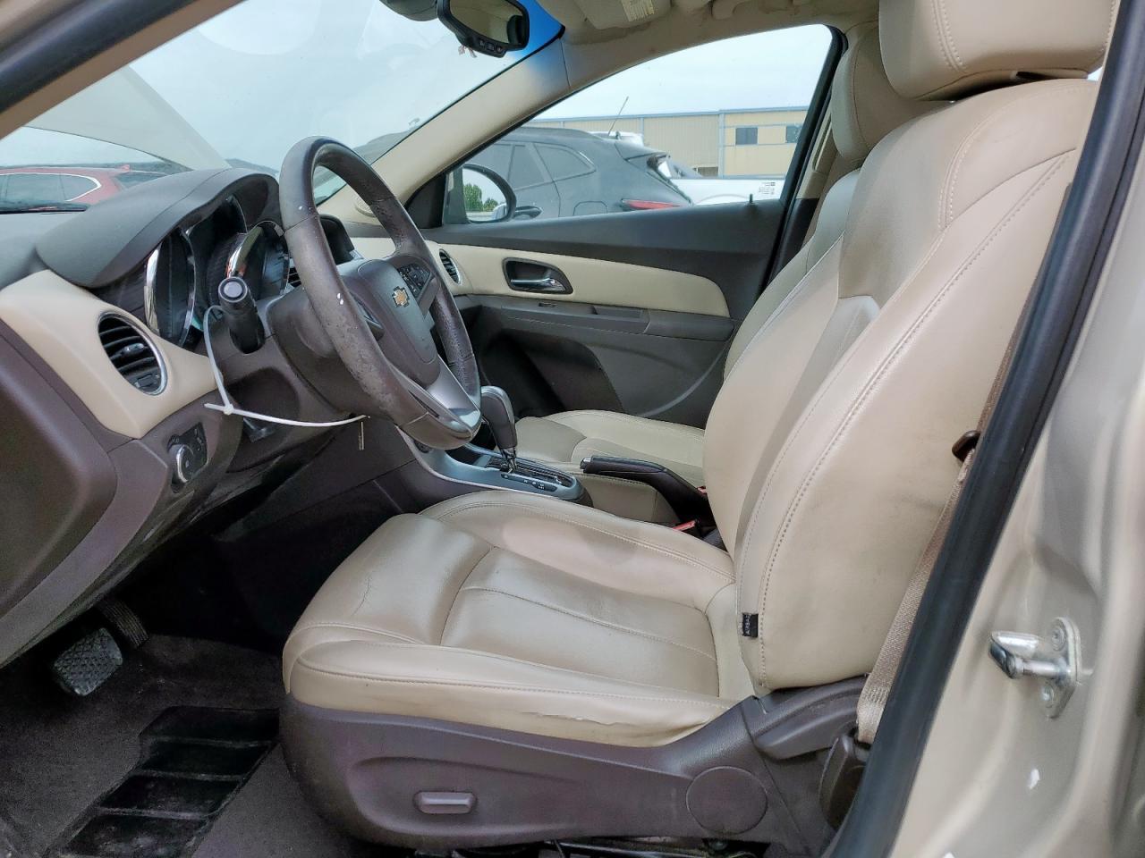 2011 CHEVROLET CRUZE