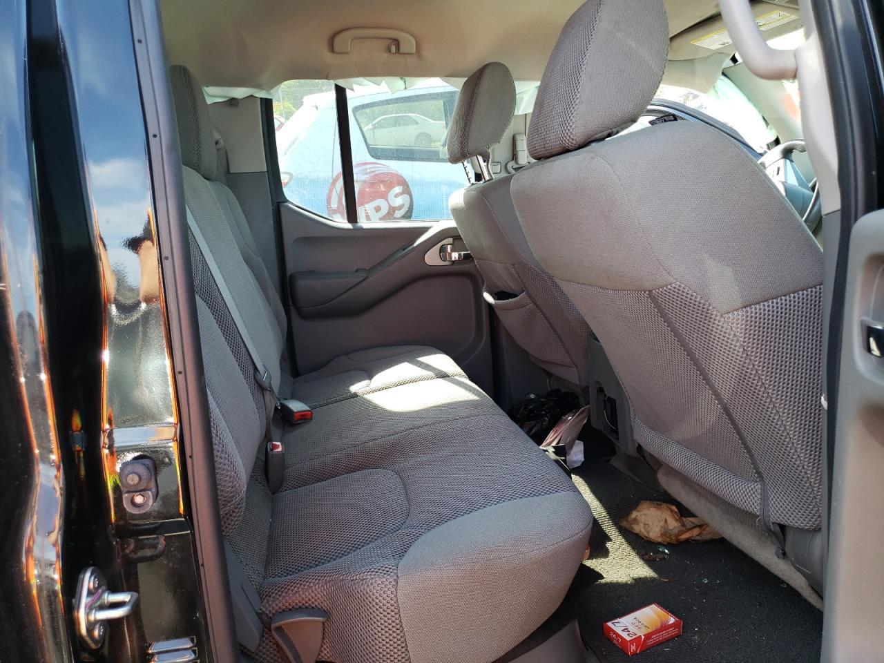 2017 NISSAN Frontier
