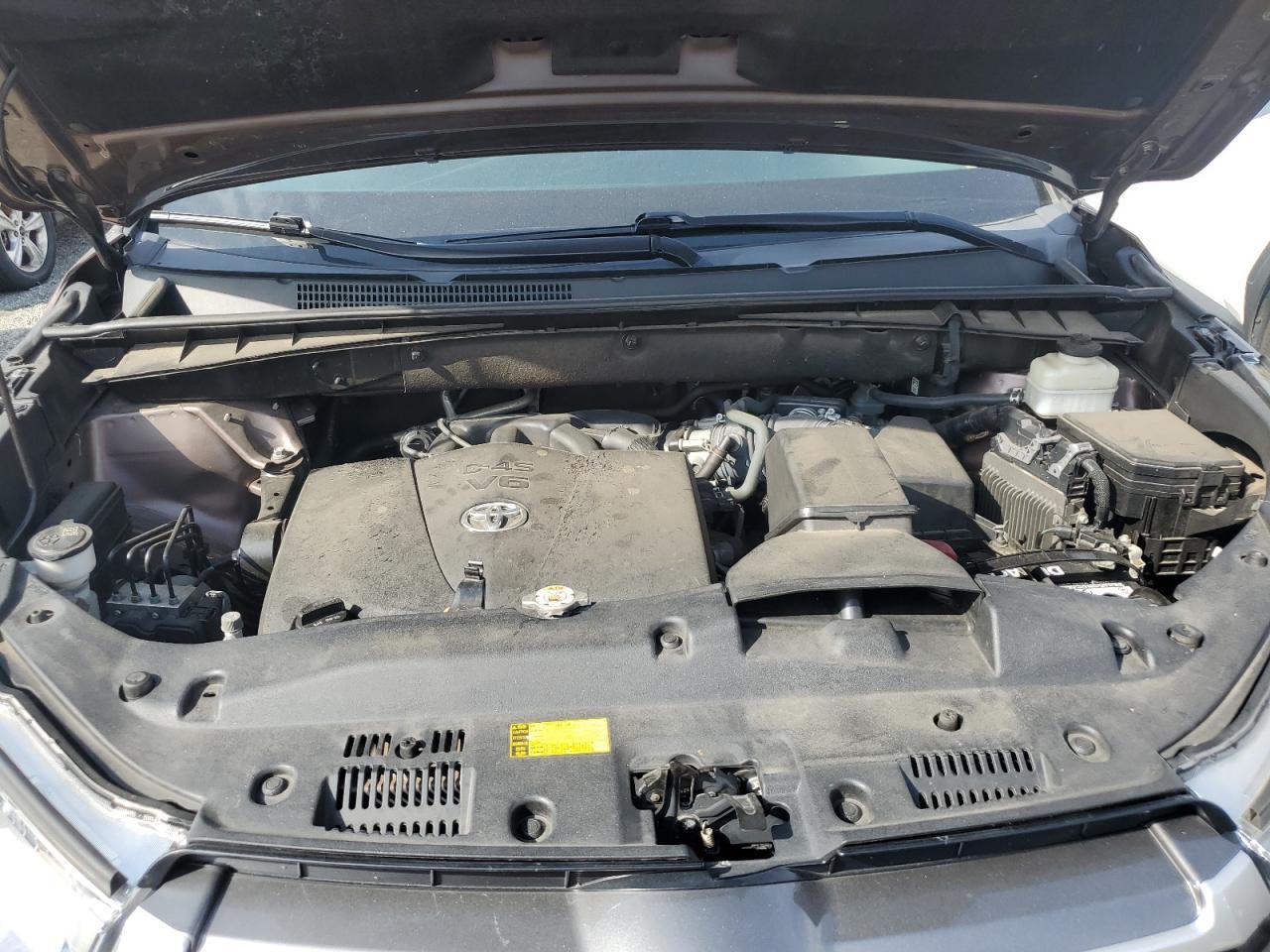 2019 TOYOTA HIGHLANDER