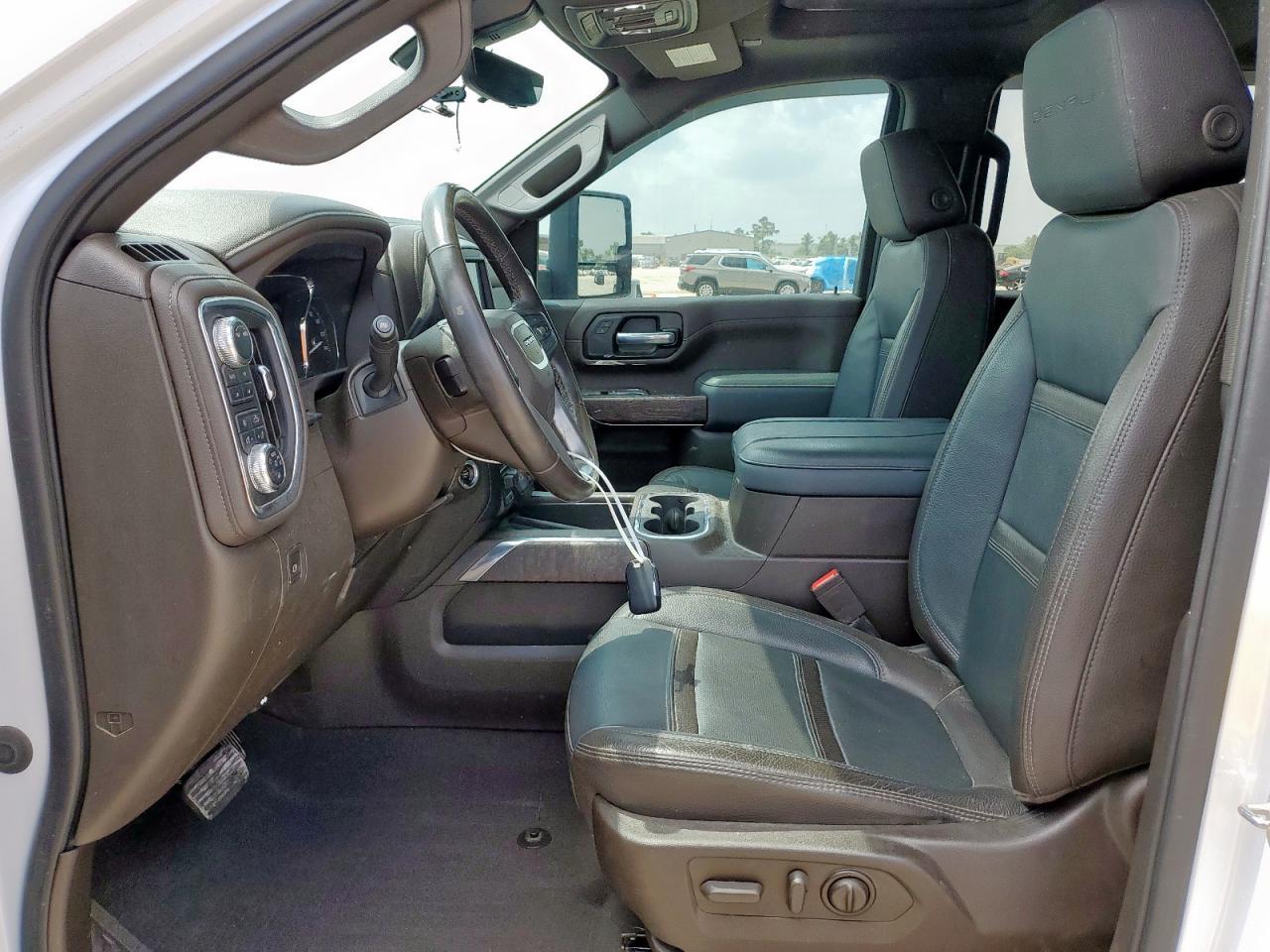 2023 GMC Sierra
