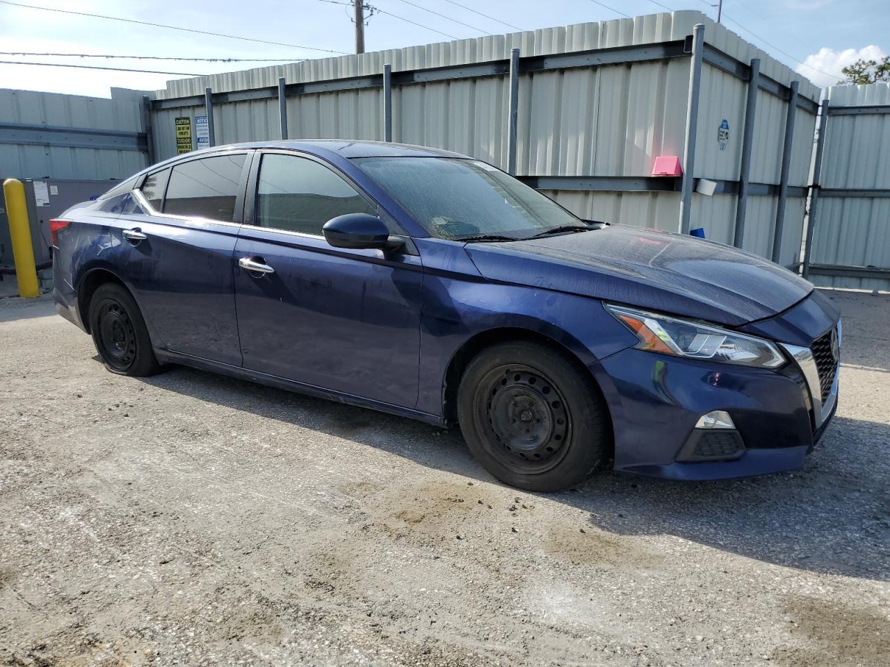 2019 NISSAN ALTIMA