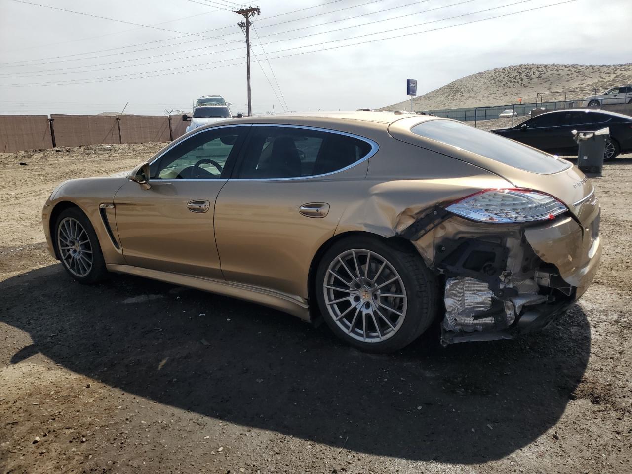 2012 PORSCHE Panamera