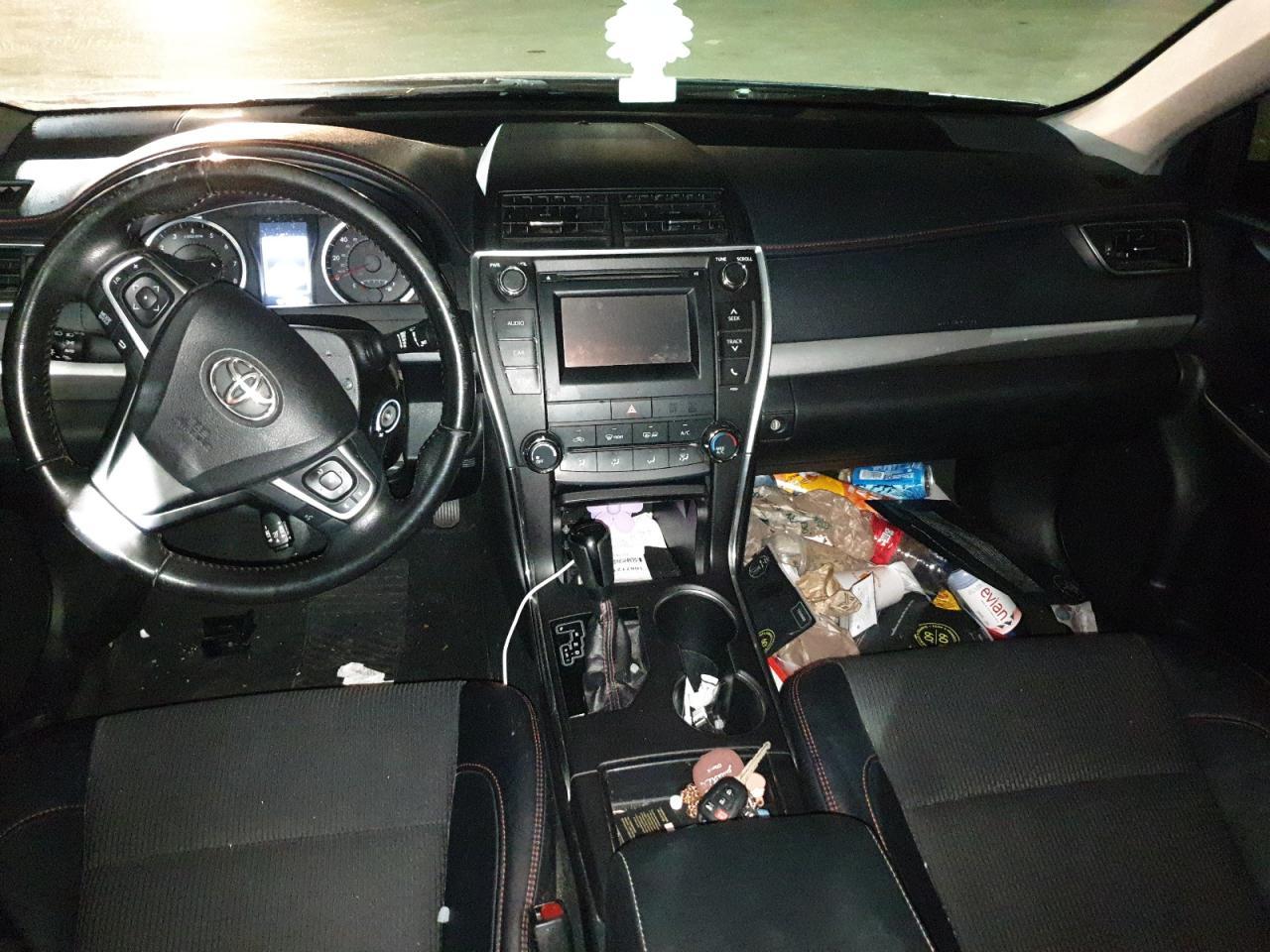 2016 TOYOTA CAMRY