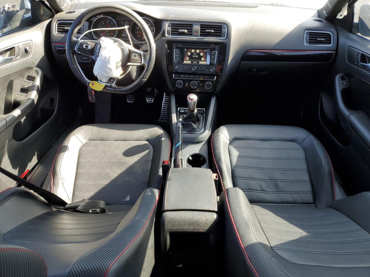 2015 VOLKSWAGEN JETTA