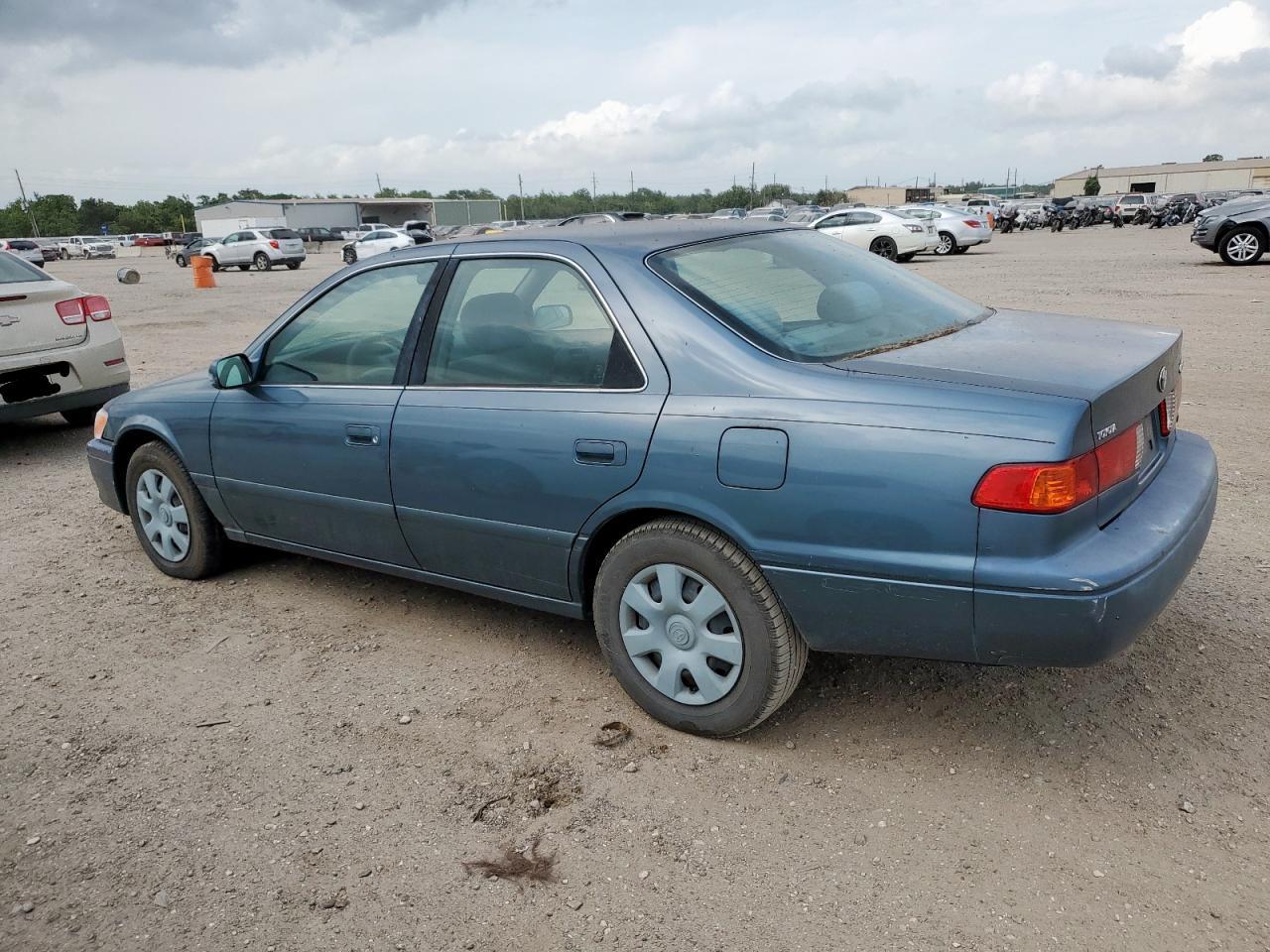 2001 TOYOTA CAMRY