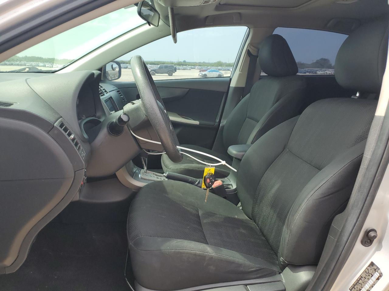 2011 TOYOTA COROLLA